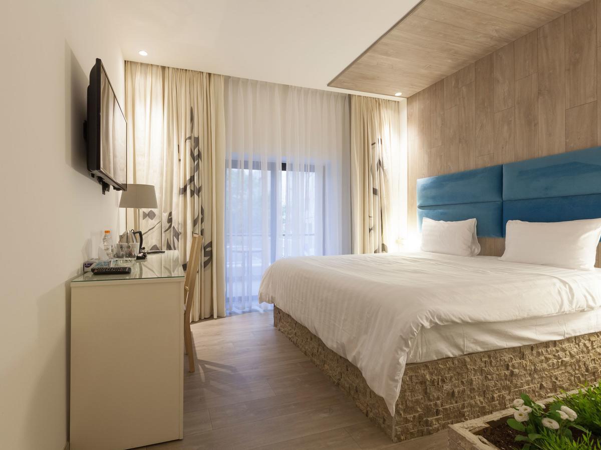 โอโย 74392 โฮเทล มหิศ เรซิเดนซี Hotel ไฮเดอราบัด ภายนอก รูปภาพ
