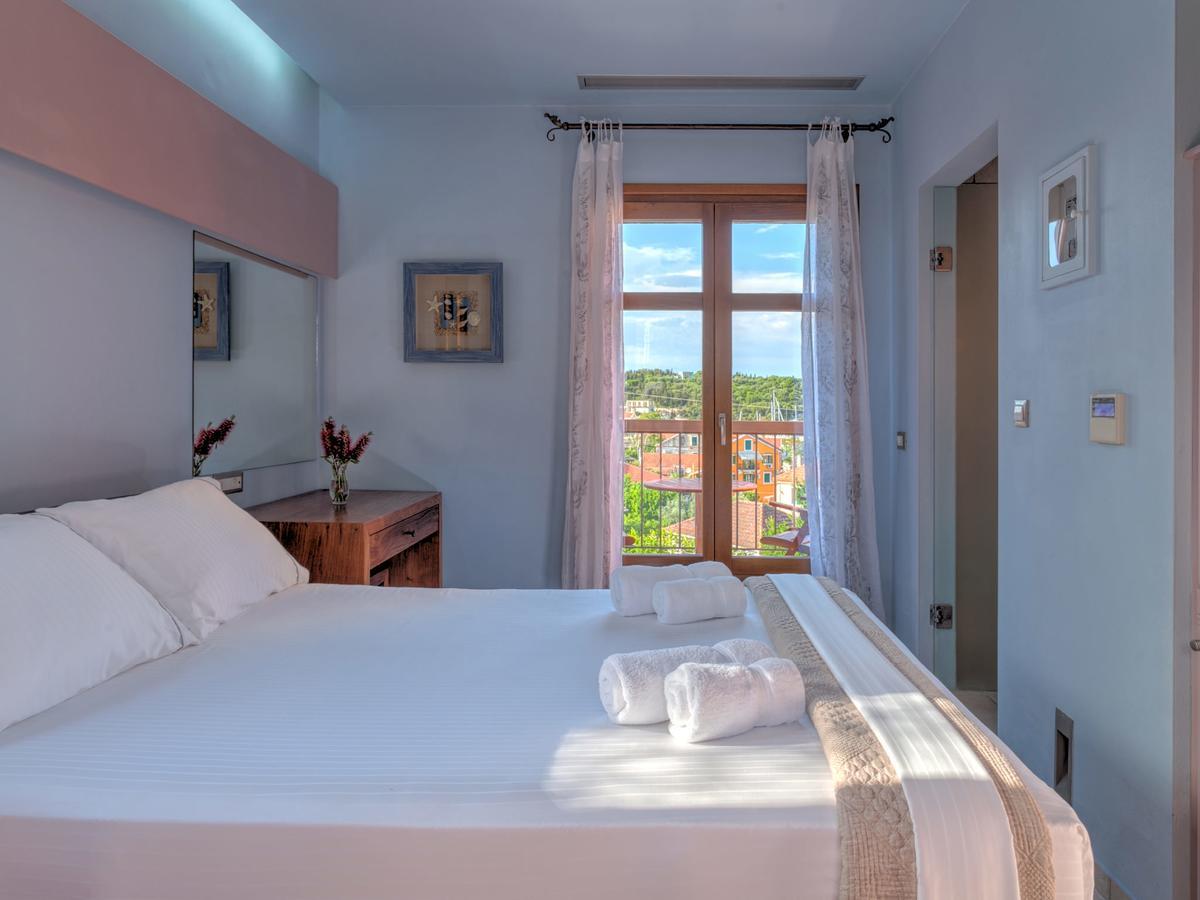 โอโย 74392 โฮเทล มหิศ เรซิเดนซี Hotel ไฮเดอราบัด ภายนอก รูปภาพ
